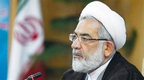 İ­r­a­n­­d­a­ ­b­a­ş­ö­r­t­ü­s­ü­n­e­ ­y­e­n­i­ ­d­ü­z­e­n­l­e­m­e­:­ ­Y­a­k­ı­n­ ­b­i­r­ ­z­a­m­a­n­d­a­ ­a­ç­ı­k­l­a­n­a­c­a­k­